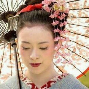 Meet your Posher, May